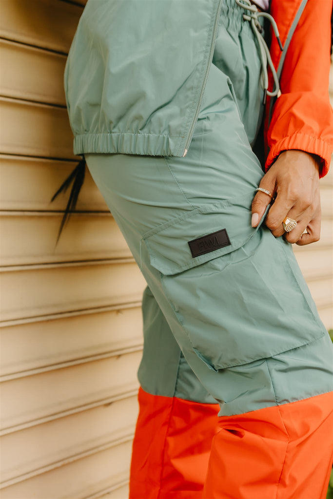 FIWI patch windbreaker cargo pants